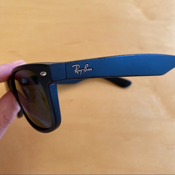 RayBan New Wayfarer Classic sunglasses - Picture 5 of 5